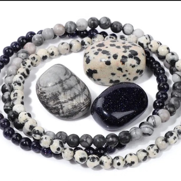 Set of gemstone Bracelets and Gemstones - Picture 3 of 7